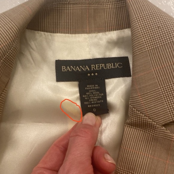 Women’s Banana Republic Tan work/ business Suit size 2 - Picture 13 of 16
